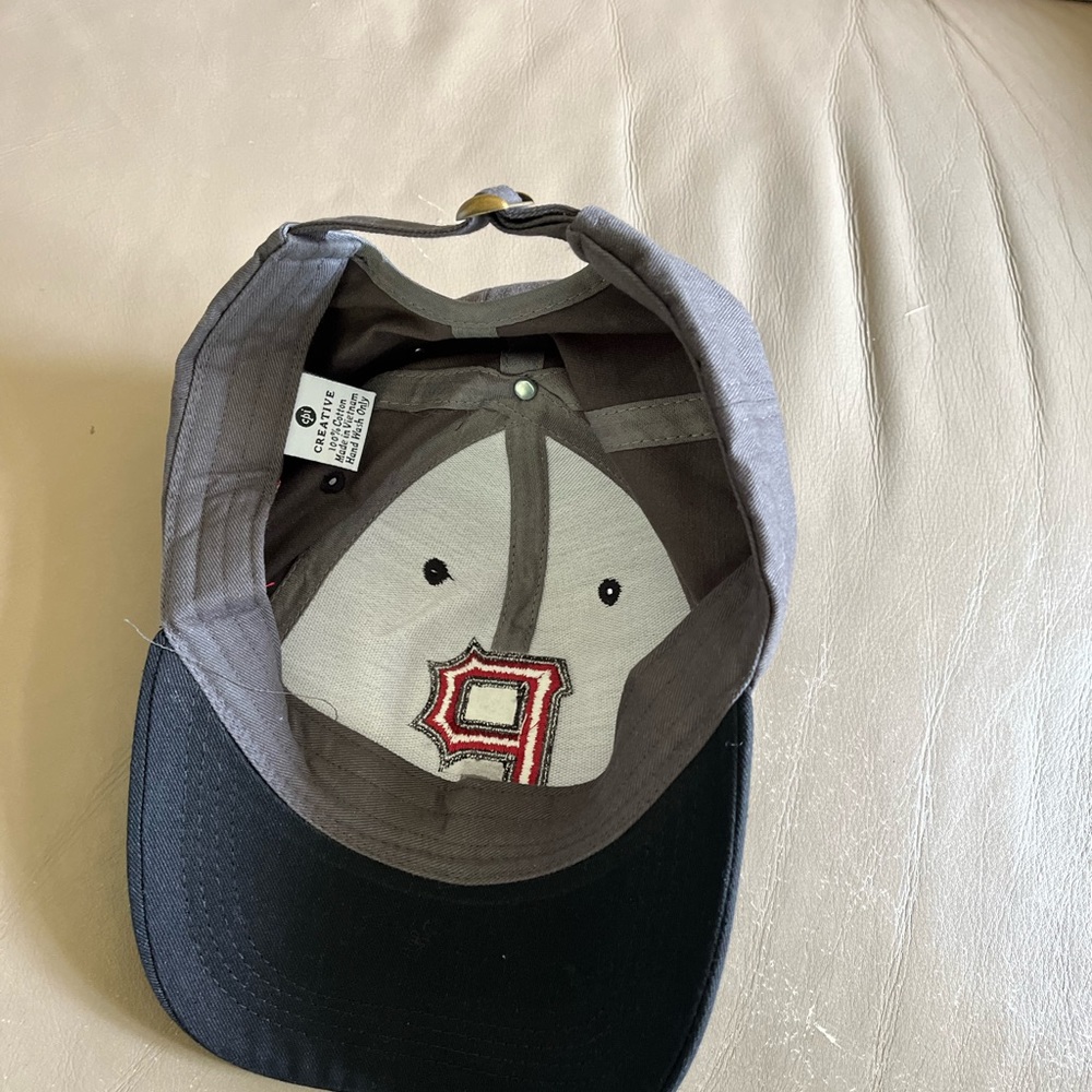 Creative Cap - Picture 4 of 4